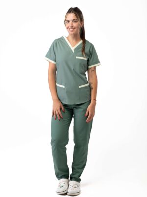 Ambo Paz verde militar y lima